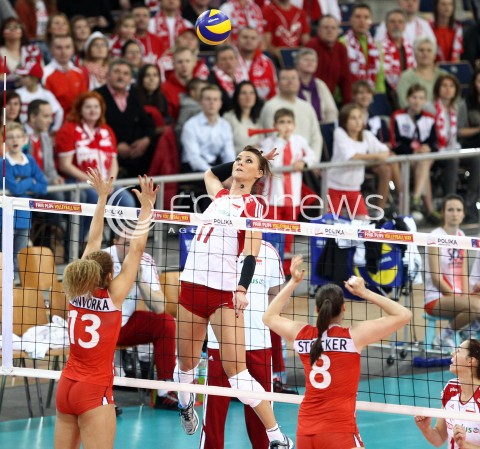  03.01.2014 LODZ ATLAS ARENA<br />SIATKOWKA KOBIET<br />KWALIFIKACJE DO MISTRZOSTW SWIATA 2014<br />2014 FIVB WORLD CHAMPIONSHIP - EUROPEAN QUALIFICATION WOMEN <br />MECZ POLSKA - SZWAJCARIA ( POLAND - SWITZERLAND )<br />N/Z KATARZYNA SKOWRONSKA - DOLATA INES GRANVORKA SANDRA STOCKER <br /> 