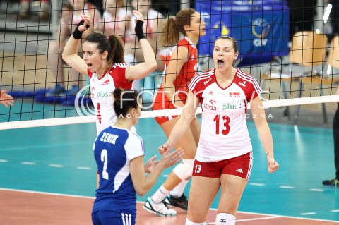  03.01.2014 LODZ ATLAS ARENA<br />SIATKOWKA KOBIET<br />KWALIFIKACJE DO MISTRZOSTW SWIATA 2014<br />2014 FIVB WORLD CHAMPIONSHIP - EUROPEAN QUALIFICATION WOMEN <br />MECZ POLSKA - SZWAJCARIA ( POLAND - SWITZERLAND )<br />N/Z KATARZYNA GAJGAL-ANIOL IZABELA BELCIK MARIOLA ZENIK RADOSC EMOCJE <br /> 
