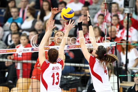  03.01.2014 LODZ ATLAS ARENA<br />SIATKOWKA KOBIET<br />KWALIFIKACJE DO MISTRZOSTW SWIATA 2014<br />2014 FIVB WORLD CHAMPIONSHIP - EUROPEAN QUALIFICATION WOMEN <br />MECZ POLSKA - SZWAJCARIA ( POLAND - SWITZERLAND )<br />N/Z KATARZYNA GAJGAL-ANIOL INES GRANVORKA ELENA STEINEMANN <br /> 
