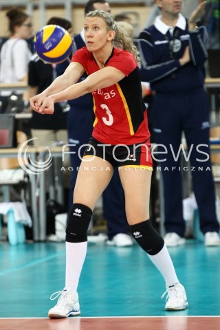  04.01.2014 LODZ ATLAS ARENA<br />SIATKOWKA KOBIET<br />KWALIFIKACJE DO MISTRZOSTW SWIATA 2014<br />2014 FIVB WORLD CHAMPIONSHIP - EUROPEAN QUALIFICATION WOMEN <br />MECZ BELGIA - SZWAJCARIA ( BELGIUM - SWITZERLAND )<br />N/Z FRAUKE DIRICKX SYLWETKA <br /> 