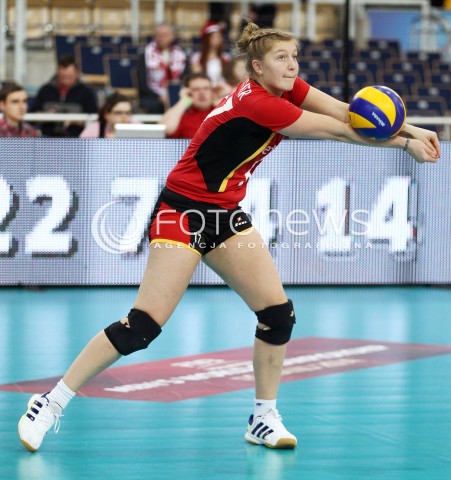 04.01.2014 LODZ ATLAS ARENA<br />SIATKOWKA KOBIET<br />KWALIFIKACJE DO MISTRZOSTW SWIATA 2014<br />2014 FIVB WORLD CHAMPIONSHIP - EUROPEAN QUALIFICATION WOMEN <br />MECZ BELGIA - SZWAJCARIA ( BELGIUM - SWITZERLAND )<br />N/Z ILKA VAN DE VYVER SYLWETKA <br /> 
