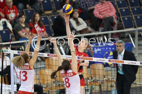  04.01.2014 LODZ ATLAS ARENA<br />SIATKOWKA KOBIET<br />KWALIFIKACJE DO MISTRZOSTW SWIATA 2014<br />2014 FIVB WORLD CHAMPIONSHIP - EUROPEAN QUALIFICATION WOMEN <br />MECZ BELGIA - SZWAJCARIA ( BELGIUM - SWITZERLAND )<br />N/Z LISE VAN HECKE INES GRANVORKA SANDRA STOCKER <br /> 