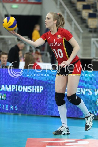  04.01.2014 LODZ ATLAS ARENA<br />SIATKOWKA KOBIET<br />KWALIFIKACJE DO MISTRZOSTW SWIATA 2014<br />2014 FIVB WORLD CHAMPIONSHIP - EUROPEAN QUALIFICATION WOMEN <br />MECZ BELGIA - SZWAJCARIA ( BELGIUM - SWITZERLAND )<br />N/Z LISE VAN HECKE SYLWETKA <br /> 