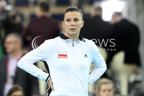  04.01.2014 LODZ ATLAS ARENA<br />SIATKOWKA KOBIET<br />KWALIFIKACJE DO MISTRZOSTW SWIATA 2014<br />2014 FIVB WORLD CHAMPIONSHIP - EUROPEAN QUALIFICATION WOMEN <br />MECZ POLSKA - HISZPANIA ( POLAND - SPAIN )<br />N/Z IZABELA BELCIK SYLWETKA <br /> 