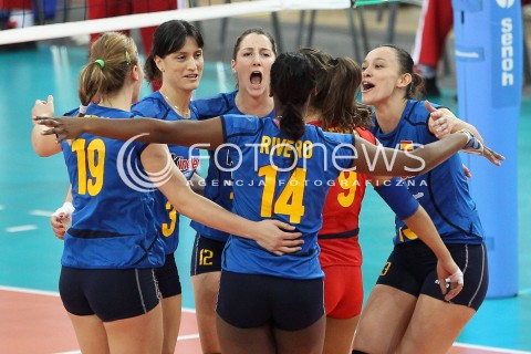 04.01.2014 LODZ ATLAS ARENA<br />SIATKOWKA KOBIET<br />KWALIFIKACJE DO MISTRZOSTW SWIATA 2014<br />2014 FIVB WORLD CHAMPIONSHIP - EUROPEAN QUALIFICATION WOMEN <br />MECZ POLSKA - HISZPANIA ( POLAND - SPAIN )<br />N/Z JOSE CORRAL M. ISABEL GUERRA HELIA GONZALEZ SILVIA BEDMAR RADOSC EMOCJE <br /> 