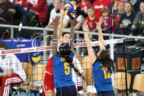  04.01.2014 LODZ ATLAS ARENA<br />SIATKOWKA KOBIET<br />KWALIFIKACJE DO MISTRZOSTW SWIATA 2014<br />2014 FIVB WORLD CHAMPIONSHIP - EUROPEAN QUALIFICATION WOMEN <br />MECZ POLSKA - HISZPANIA ( POLAND - SPAIN )<br />N/Z ANNA WERBLINSKA MILAGROS COLLAR JOSE CORRAL M. <br /> 