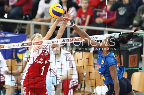  04.01.2014 LODZ ATLAS ARENA<br />SIATKOWKA KOBIET<br />KWALIFIKACJE DO MISTRZOSTW SWIATA 2014<br />2014 FIVB WORLD CHAMPIONSHIP - EUROPEAN QUALIFICATION WOMEN <br />MECZ POLSKA - HISZPANIA ( POLAND - SPAIN )<br />N/Z ANNA WERBLINSKA JESSICA RIVERO <br /> 