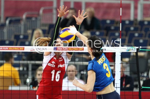  04.01.2014 LODZ ATLAS ARENA<br />SIATKOWKA KOBIET<br />KWALIFIKACJE DO MISTRZOSTW SWIATA 2014<br />2014 FIVB WORLD CHAMPIONSHIP - EUROPEAN QUALIFICATION WOMEN <br />MECZ POLSKA - HISZPANIA ( POLAND - SPAIN )<br />N/Z KLAUDIA KACZOROWSKA ANA BELEN PEREZ FERNANDEZ <br /> 