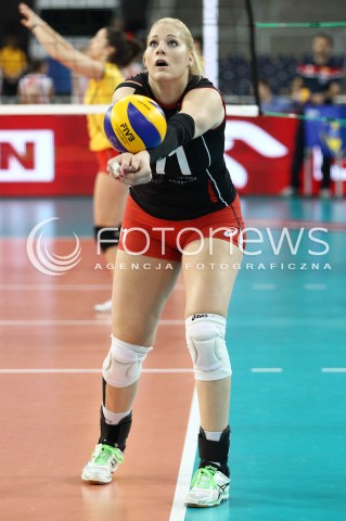  05.01.2014 LODZ ATLAS ARENA<br />SIATKOWKA KOBIET<br />KWALIFIKACJE DO MISTRZOSTW SWIATA 2014<br />2014 FIVB WORLD CHAMPIONSHIP - EUROPEAN QUALIFICATION WOMEN <br />MECZ SZWAJCARIA - HISZPANIA ( SWITZERLAND - SPAIN )<br />N/Z MANDY WIGGER SYLWETKA <br /> 