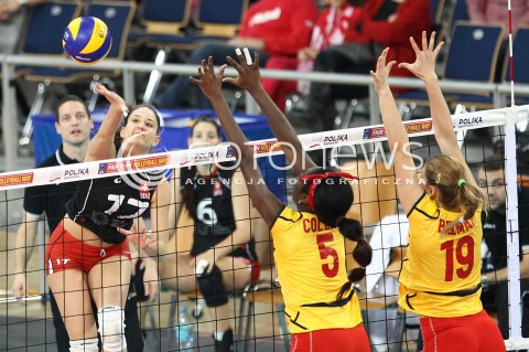  05.01.2014 LODZ ATLAS ARENA<br />SIATKOWKA KOBIET<br />KWALIFIKACJE DO MISTRZOSTW SWIATA 2014<br />2014 FIVB WORLD CHAMPIONSHIP - EUROPEAN QUALIFICATION WOMEN <br />MECZ SZWAJCARIA - HISZPANIA ( SWITZERLAND - SPAIN )<br />N/Z LAURA UNTERNAHRER MILAGROS COLLAR SILVIA BEDMAR <br /> 