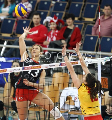  05.01.2014 LODZ ATLAS ARENA<br />SIATKOWKA KOBIET<br />KWALIFIKACJE DO MISTRZOSTW SWIATA 2014<br />2014 FIVB WORLD CHAMPIONSHIP - EUROPEAN QUALIFICATION WOMEN <br />MECZ SZWAJCARIA - HISZPANIA ( SWITZERLAND - SPAIN )<br />N/Z INES GRANVORKA JOSE CORRAL M. <br /> 