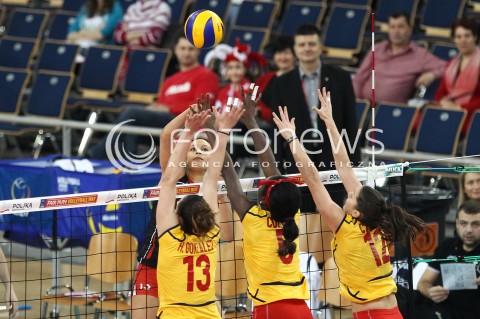  05.01.2014 LODZ ATLAS ARENA<br />SIATKOWKA KOBIET<br />KWALIFIKACJE DO MISTRZOSTW SWIATA 2014<br />2014 FIVB WORLD CHAMPIONSHIP - EUROPEAN QUALIFICATION WOMEN <br />MECZ SZWAJCARIA - HISZPANIA ( SWITZERLAND - SPAIN )<br />N/Z INES GRANVORKA HELIA GONZALEZ MILAGROS COLLAR JOSE CORRAL M. <br /> 