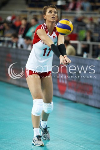  05.01.2014 LODZ ATLAS ARENA<br />SIATKOWKA KOBIET<br />KWALIFIKACJE DO MISTRZOSTW SWIATA 2014<br />2014 FIVB WORLD CHAMPIONSHIP - EUROPEAN QUALIFICATION WOMEN <br />MECZ POLSKA - BELGIA ( POLAND - BELGIUM )<br />N/Z KATARZYNA SKOWRONSKA - DOLATA SYLWETKA <br /> 