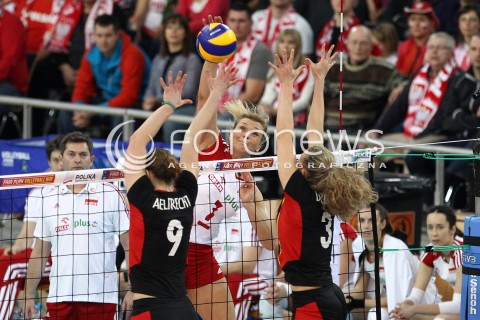  05.01.2014 LODZ ATLAS ARENA<br />SIATKOWKA KOBIET<br />KWALIFIKACJE DO MISTRZOSTW SWIATA 2014<br />2014 FIVB WORLD CHAMPIONSHIP - EUROPEAN QUALIFICATION WOMEN <br />MECZ POLSKA - BELGIA ( POLAND - BELGIUM )<br />N/Z MALGORZATA GLINKA - MOGENTALE FREYA AELBRECHT FRAUKE DIRICKX <br /> 