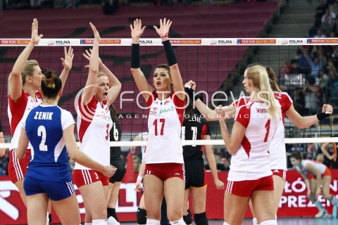  05.01.2014 LODZ ATLAS ARENA<br />SIATKOWKA KOBIET<br />KWALIFIKACJE DO MISTRZOSTW SWIATA 2014<br />2014 FIVB WORLD CHAMPIONSHIP - EUROPEAN QUALIFICATION WOMEN <br />MECZ POLSKA - BELGIA ( POLAND - BELGIUM )<br />N/Z KATARZYNA SKOWRONSKA - DOLATA ELEONORA DZIEKIEWICZ ANNA WERBLINSKA MARIOLA ZENIK MALGORZATA GLINKA - MOGENTALE RADOSC EMOCJE <br /> 