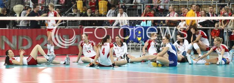  05.01.2014 LODZ ATLAS ARENA<br />SIATKOWKA KOBIET<br />KWALIFIKACJE DO MISTRZOSTW SWIATA 2014<br />2014 FIVB WORLD CHAMPIONSHIP - EUROPEAN QUALIFICATION WOMEN <br />MECZ POLSKA - BELGIA ( POLAND - BELGIUM )<br />N/Z KATARZYNA GAJGAL - ANIOL IZABELA BELCIK SMUTEK PRZEGRANA PORAZKA EMOCJE<br /> 