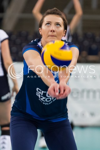  08.01.2014 LODZ SIATKOWKA ORLEN LIGA SEZON 2013/2014 VOLLEYBALL POLISH SEASON BEEF MASTER BUDOWLANI LODZ - KPS CHEMIK POLICE N/Z IZABELA KOWALINSKA SYLWETKA  