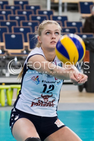  08.01.2014 LODZ SIATKOWKA ORLEN LIGA SEZON 2013/2014 VOLLEYBALL POLISH SEASON BEEF MASTER BUDOWLANI LODZ - KPS CHEMIK POLICE N/Z MARTYNA GRAJBER SYLWETKA  