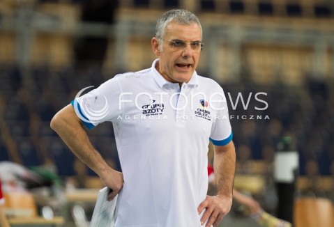  08.01.2014 LODZ SIATKOWKA ORLEN LIGA SEZON 2013/2014 VOLLEYBALL POLISH SEASON BEEF MASTER BUDOWLANI LODZ - KPS CHEMIK POLICE N/Z TRENER GIUSEPPE CUCCARINI SYLWETKA  