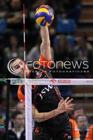  08.01.2014 RZESZOW <br />SIATKOWKA PLUS LIGA 2013/2014 MEN VOLLEYBALL POLAND POLISH PLUSLIGA LEAGUE SEASON 2013/2014 <br />MECZ ASSECO RESOVIA RZESZOW - JASTRZEBSKI WEGIEL <br />N/Z MATEUSZ MALINOWSKI SYLWETKA ATAK<br /> 