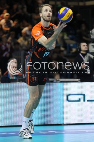  08.01.2014 RZESZOW <br />SIATKOWKA PLUS LIGA 2013/2014 MEN VOLLEYBALL POLAND POLISH PLUSLIGA LEAGUE SEASON 2013/2014 <br />MECZ ASSECO RESOVIA RZESZOW - JASTRZEBSKI WEGIEL <br />N/Z THOMAS JARMOC SYLWETKA <br /> 