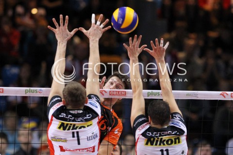  08.01.2014 RZESZOW <br />SIATKOWKA PLUS LIGA 2013/2014 MEN VOLLEYBALL POLAND POLISH PLUSLIGA LEAGUE SEASON 2013/2014 <br />MECZ ASSECO RESOVIA RZESZOW - JASTRZEBSKI WEGIEL <br />N/Z NICOLAS MARECHAL PIOTR NOWAKOWSKI FABIAN DRZYZGA <br /> 