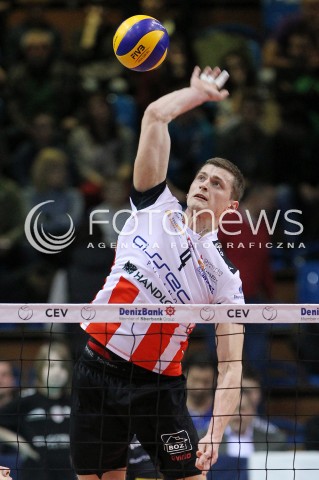  14.01.2014 RZESZOW POLAND <br />SIATKOWKA LIGA MISTRZOW MEN CEV VOLLEYBALL CHAMPIONS LEAGUE 2013/2014 MATCH<br />ASSECO RESOVIA -  KNACK ROESELARE <br />N/Z PIOTR NOWAKOWSKI SYLWETKA ATAK<br /> 