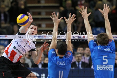  14.01.2014 RZESZOW POLAND <br />SIATKOWKA LIGA MISTRZOW MEN CEV VOLLEYBALL CHAMPIONS LEAGUE 2013/2014 MATCH<br />ASSECO RESOVIA -  KNACK ROESELARE <br />N/Z DAWID KONARSKI GERTJAN CLAES PIETER COOLMAN <br /> 