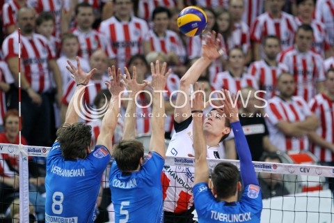  14.01.2014 RZESZOW POLAND <br />SIATKOWKA LIGA MISTRZOW MEN CEV VOLLEYBALL CHAMPIONS LEAGUE 2013/2014 MATCH<br />ASSECO RESOVIA -  KNACK ROESELARE <br />N/Z DAWID KONARSKI MATTHIJS VERHANNEMAN PIETER COOLMAN <br /> 