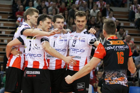  14.01.2014 RZESZOW POLAND <br />SIATKOWKA LIGA MISTRZOW MEN CEV VOLLEYBALL CHAMPIONS LEAGUE 2013/2014 MATCH<br />ASSECO RESOVIA -  KNACK ROESELARE <br />N/Z PETER VERES DAWID KONARSKI OLIEG ACHREM PIOTR NOWAKOWSKI KRZYSZTOF IGNACZAK RADOSC EMOCJE <br /> 