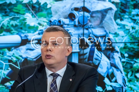  15.01.2014 WARSZAWA KONFERENCJA PRASOWA MINISTRA OBRONY NARODOWEJ TOMASZA SIEMONIAKA N/Z MINISTER OBRONY NARODOWEJ TOMASZ SIEMONIAK  