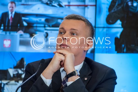  15.01.2014 WARSZAWA KONFERENCJA PRASOWA MINISTRA OBRONY NARODOWEJ TOMASZA SIEMONIAKA N/Z MINISTER OBRONY NARODOWEJ TOMASZ SIEMONIAK  