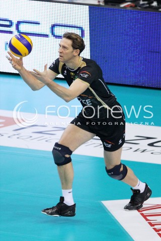  18.01.2014 RZESZOW <br />SIATKOWKA PLUS LIGA 2013/2014 MEN VOLLEYBALL POLAND POLISH PLUSLIGA LEAGUE SEASON 2013/2014 <br />MECZ ASSECO RESOVIA RZESZOW - PGE SKRA BELCHATOW <br />N/Z STEPHANE ANTIGA SYLWETKA <br /> 