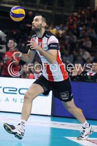  18.01.2014 RZESZOW <br />SIATKOWKA PLUS LIGA 2013/2014 MEN VOLLEYBALL POLAND POLISH PLUSLIGA LEAGUE SEASON 2013/2014 <br />MECZ ASSECO RESOVIA RZESZOW - PGE SKRA BELCHATOW <br />N/Z GRZEGORZ KOSOK SYLWETKA <br /> 