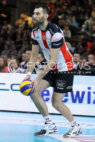  18.01.2014 RZESZOW <br />SIATKOWKA PLUS LIGA 2013/2014 MEN VOLLEYBALL POLAND POLISH PLUSLIGA LEAGUE SEASON 2013/2014 <br />MECZ ASSECO RESOVIA RZESZOW - PGE SKRA BELCHATOW <br />N/Z GRZEGORZ KOSOK SYLWETKA <br /> 