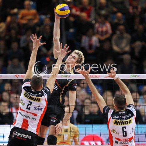  18.01.2014 RZESZOW <br />SIATKOWKA PLUS LIGA 2013/2014 MEN VOLLEYBALL POLAND POLISH PLUSLIGA LEAGUE SEASON 2013/2014 <br />MECZ ASSECO RESOVIA RZESZOW - PGE SKRA BELCHATOW <br />N/Z KAROL KLOS PAUL LOTMAN GRZEGORZ KOSOK <br /> 