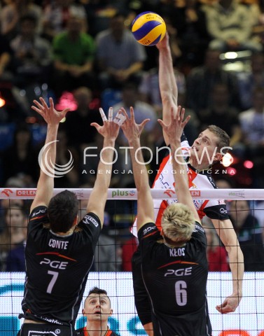  18.01.2014 RZESZOW <br />SIATKOWKA PLUS LIGA 2013/2014 MEN VOLLEYBALL POLAND POLISH PLUSLIGA LEAGUE SEASON 2013/2014 <br />MECZ ASSECO RESOVIA RZESZOW - PGE SKRA BELCHATOW <br />N/Z PIOTR NOWAKOWSKI FACUNDO CONTE KAROL KLOS <br /> 