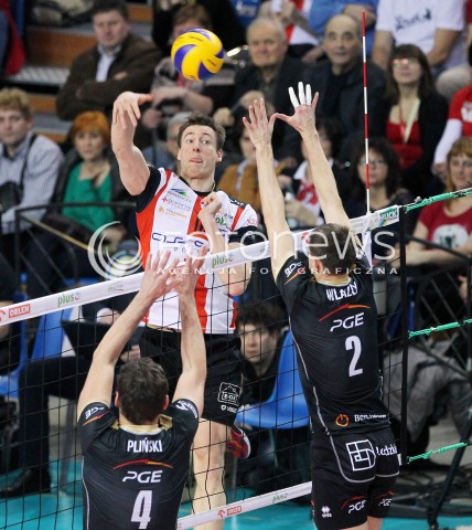  18.01.2014 RZESZOW <br />SIATKOWKA PLUS LIGA 2013/2014 MEN VOLLEYBALL POLAND POLISH PLUSLIGA LEAGUE SEASON 2013/2014 <br />MECZ ASSECO RESOVIA RZESZOW - PGE SKRA BELCHATOW <br />N/Z JOCHEN SCHOPS MARIUSZ WLAZLY DANIEL PLINSKI <br /> 