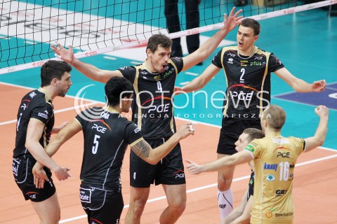  18.01.2014 RZESZOW <br />SIATKOWKA PLUS LIGA 2013/2014 MEN VOLLEYBALL POLAND POLISH PLUSLIGA LEAGUE SEASON 2013/2014 <br />MECZ ASSECO RESOVIA RZESZOW - PGE SKRA BELCHATOW <br />N/Z DANIEL PLINSKI MARIUSZ WLAZLY RADOSC EMOCJE <br /> 
