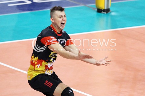  18.01.2014 RZESZOW <br />SIATKOWKA PLUS LIGA 2013/2014 MEN VOLLEYBALL POLAND POLISH PLUSLIGA LEAGUE SEASON 2013/2014 <br />MECZ ASSECO RESOVIA RZESZOW - PGE SKRA BELCHATOW <br />N/Z KRZYSZTOF IGNACZAK SYLWETKA RADOSC EMOCJE <br /> 