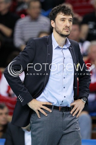  18.01.2014 RZESZOW <br />SIATKOWKA PLUS LIGA 2013/2014 MEN VOLLEYBALL POLAND POLISH PLUSLIGA LEAGUE SEASON 2013/2014 <br />MECZ ASSECO RESOVIA RZESZOW - PGE SKRA BELCHATOW <br />N/Z MIGUEL FALASCA TRENER ( HEAD COACH ) SYLWETKA <br /> 