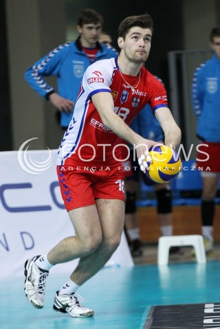  29.01.2014 RZESZOW <br />SIATKOWKA PLUS LIGA 2013/2014 MEN VOLLEYBALL POLAND POLISH PLUSLIGA LEAGUE SEASON 2013/2014 <br />MECZ ASSECO RESOVIA RZESZOW - EFFECTOR KIELCE<br />N/Z DAWID DRYJA SYLWETKA <br /> 