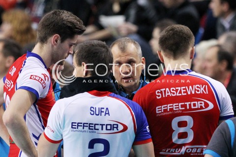  29.01.2014 RZESZOW <br />SIATKOWKA PLUS LIGA 2013/2014 MEN VOLLEYBALL POLAND POLISH PLUSLIGA LEAGUE SEASON 2013/2014 <br />MECZ ASSECO RESOVIA RZESZOW - EFFECTOR KIELCE<br />N/Z DARIUSZ DASZKIEWICZ TRENER ( HEAD COACH ) <br /> 