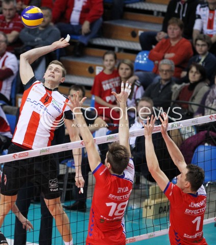 29.01.2014 RZESZOW <br />SIATKOWKA PLUS LIGA 2013/2014 MEN VOLLEYBALL POLAND POLISH PLUSLIGA LEAGUE SEASON 2013/2014 <br />MECZ ASSECO RESOVIA RZESZOW - EFFECTOR KIELCE<br />N/Z PIOTR NOWAKOWSKI DAWID DRYJA SLAWOMIR JUNGIEWICZ <br /> 