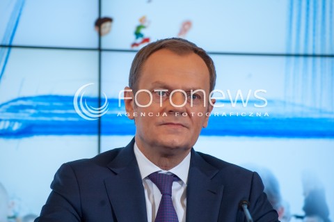  01.02.2014 WARSZAWA KONFERENCJA PRASOWA PREMIERA DONALDA TUSKA I MINISTER EDUKACJI NARODOWEJ JOANNY KLUZIK ROSTKOWSKIEJ NT PLANOW RESORTU EDUKACJI NA 2014 ROK N/Z PREMIER DONALD TUSK  
