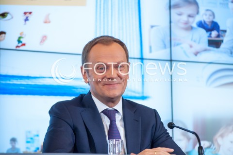  01.02.2014 WARSZAWA KONFERENCJA PRASOWA PREMIERA DONALDA TUSKA I MINISTER EDUKACJI NARODOWEJ JOANNY KLUZIK ROSTKOWSKIEJ NT PLANOW RESORTU EDUKACJI NA 2014 ROK N/Z PREMIER DONALD TUSK  