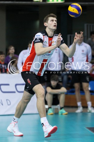  08.02.2014 RZESZOW <br />SIATKOWKA PLUS LIGA 2013/2014 MEN VOLLEYBALL POLAND POLISH PLUSLIGA LEAGUE SEASON 2013/2014 <br />MECZ ASSECO RESOVIA RZESZOW - AZS CZESTOCHOWA<br />N/Z PIOTR NOWAKOWSKI SYLWETKA <br /> 
