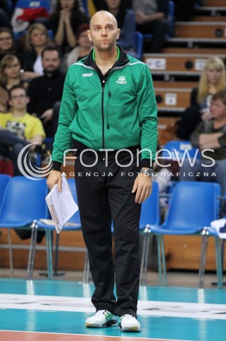  08.02.2014 RZESZOW <br />SIATKOWKA PLUS LIGA 2013/2014 MEN VOLLEYBALL POLAND POLISH PLUSLIGA LEAGUE SEASON 2013/2014 <br />MECZ ASSECO RESOVIA RZESZOW - AZS CZESTOCHOWA<br />N/Z MAREK KARDOS TRENER ( HEAD COACH ) SYLWETKA <br /> 