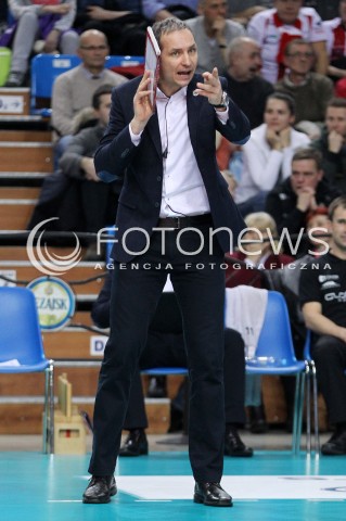  08.02.2014 RZESZOW <br />SIATKOWKA PLUS LIGA 2013/2014 MEN VOLLEYBALL POLAND POLISH PLUSLIGA LEAGUE SEASON 2013/2014 <br />MECZ ASSECO RESOVIA RZESZOW - AZS CZESTOCHOWA<br />N/Z ANDRZEJ KOWAL TRENER ( HEAD COACH ) ZLOSC EMOCJE SYLWETKA <br /> 