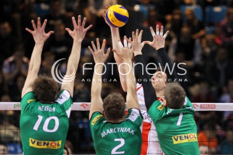  08.02.2014 RZESZOW <br />SIATKOWKA PLUS LIGA 2013/2014 MEN VOLLEYBALL POLAND POLISH PLUSLIGA LEAGUE SEASON 2013/2014 <br />MECZ ASSECO RESOVIA RZESZOW - AZS CZESTOCHOWA<br />N/Z JOCHEN SCHOPS MILOSZ HEBDA MARIUSZ MARCYNIAK MICHAL KACZYNSKI <br /> 